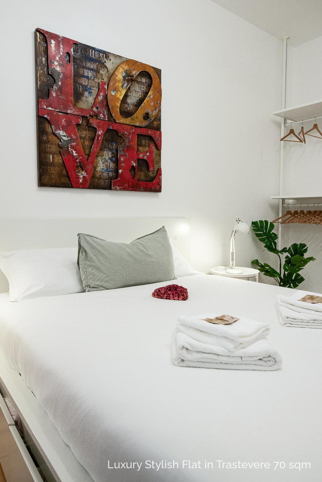 La Dolce Vita - Luxury Stylish Flats In Trastevere 70-90Sqm Rzym Zewnętrze zdjęcie